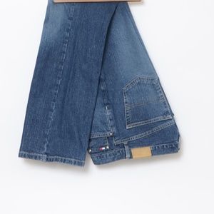 **TOMMY HILFIGER**BLUE JEANS** NWOT
